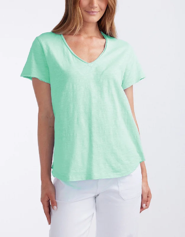 Summer Vee Tee - Honeydew Mint